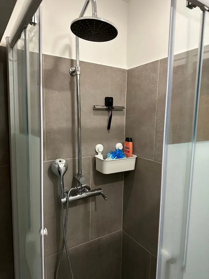 Apartment Studio -Champs Elysees Paris France